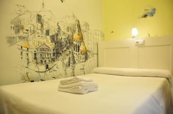 Hostal Portugal, Барселона (фото 4)