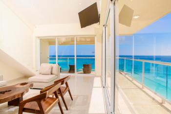 2 Story Oceanfront Penthouses on Cancun Beach!, Cancún (Foto 2)