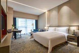 The QUBE Hotel Shanghai Hongqiao, Шанхай (фото 3)