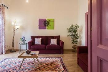 Large apartment near Politeama 2 bathrooms Up to 8 Guests, Palermo (fotografie 2)