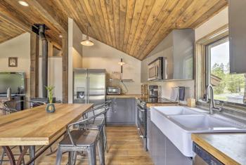 Updated Cabin with Hot Tub about 11 Mi to Winter Park!, Tabernash (Foto 4)