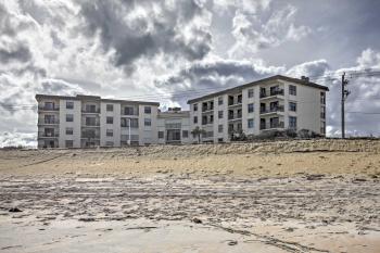 Oceanfront Ormond Beach Condo with Pool Access!, Ormond Beach (foto 2)