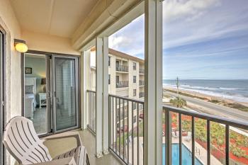 Oceanfront Ormond Beach Condo with Pool Access!, Ormond Beach (foto 3)