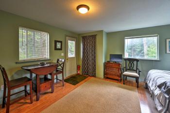 Seward Studio with Deck, Outdoor Dining and Mtn Views!, Seward (Foto 4)