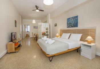 Central apartment on pedestrian street by GHH, Atene (foto 2)