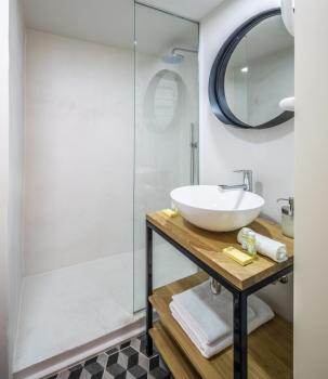 Mini loft 1 bedroom 2 steps from Av Louise, Bruxelles (photo 3)