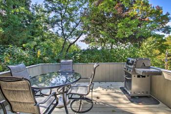 House w/ Balcony ~ 5 Mi to Cranmore Resort!, Bartlett (foto 3)