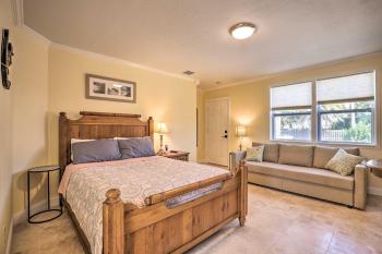 St Augustine Studio with Fire Pit - Walk to Beach!, Saint Augustine Beach (photo 4)
