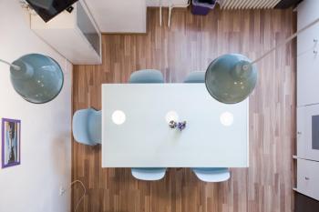 Stylish Apartment with Castle View & Free Parking, Lubiana (foto 2)