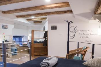 Stylish Apartment with Castle View & Free Parking, Lubiana (foto 5)