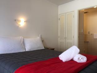 Dukes Midway Lodge, Auckland (photo 3)
