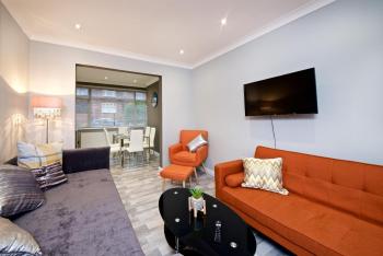 Beautiful Cozy Home With Free Parking, Mánchester (foto 4)