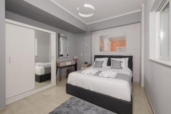 nelion 01 - a DREAM apartment with amazing view, Aigio (photo 3)