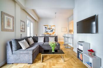 Lovely Sunlit Central Athens 2 Bedroom 2 Bathroom Condo, Athens (photo 2)