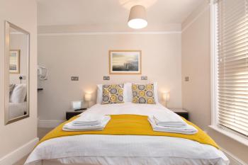 Redhouse, Salisbury (fotografie 3)