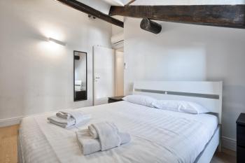 GuestHost - Stylish Apartment in the heart of Torino, Turín (fotografie 2)