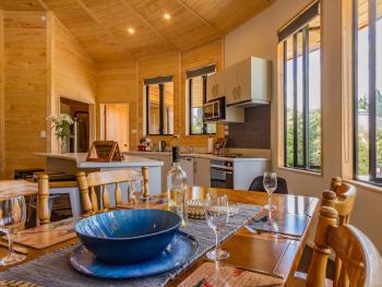 The Snowglobe - Ohakune Modern Yurt Style Chalet, Ohakune (foto 3)
