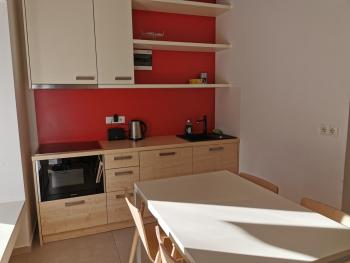 Cube studio by the river (with free bike rental), Ljubljana (photo 2)