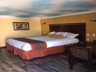 Hollywood Palms Inns & Suites, Лос-Анджелес (фото 4)