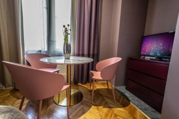 Colorful Day in Prague Design Apartments, Прага (фото 3)