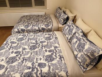 London Luxury 3 Bedroom Flat 1min walk from Underground, with FREE PARKING Sleeps x10, Londýn (fotografie 3)