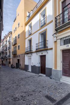 APARTAMENTO CASCO ANTIGUIO ↑ CALIDADES 4 PX 1 BR, Sevilla (Foto 3)