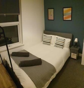 4 Bedrooms, Sleeps 10, Near LFC & EFC, Liverpool (foto 4)