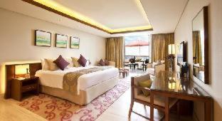 JA Palm Tree Court, Dubai, Dubaj (fotografie 3)