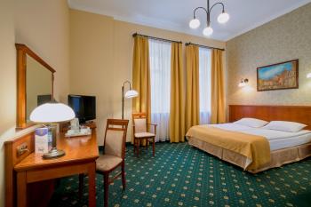 Hotel Hetman, Warsaw (photo 2)