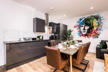SGT Peppers Mathew Street Apartments By Happy Days, Liverpool (photo 2)
