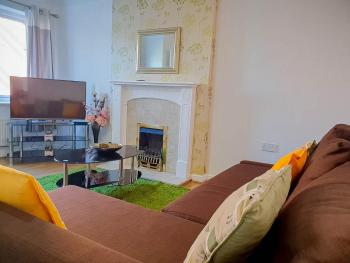 Airport Lounge - 3 Bed - 6 Persons, Manchester (photo 4)