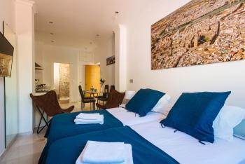 Hostly Plaza de Armas Lightfull loft-Center-Parking op-CLess, Sevilla (Foto 3)