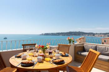 MAISON PICASSO - Jacuzzi, vue, terrasse for 6, Antibes (photo 2)