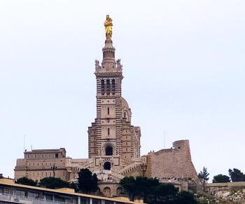 T2 Vue sur la Basilique de Notre Dame de la Garde, Марсель (фото 2)