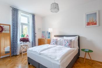 *SUNNY and STYLISH* Apt with BALCONY near TV Tower, Praha (fotografie 3)
