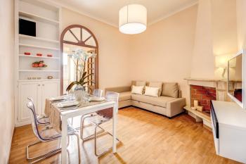 Elegant Apartment Behind the Colosseum, Řím (fotografie 4)