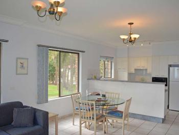 Sailfish, 3,46 Magnus Street - Unit with stunning water views and close to town, Nelson Bay (zdjęcie 4)