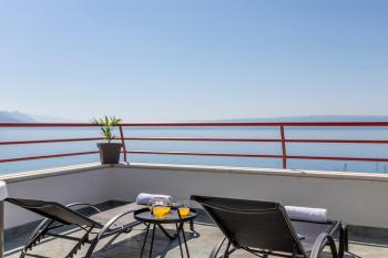 Seaside Penthouse with Hot Tub SKY LIVING, Split (photo 4)