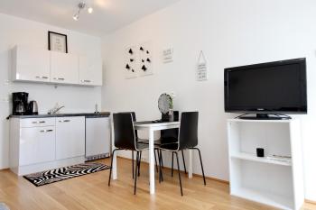 Modern Balcony Apartment with Pool close to Lake in Donaustadt, Vídeň (fotografie 4)