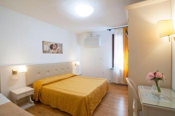 Albergo ai Tolentini, Venice (photo 2)