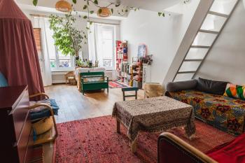 Bright atypical duplex in Menilmontant, Paryż (zdjęcie 2)