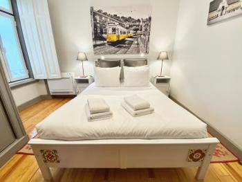 Luxury Vintage apartment by MyPlaceForYou, at the city centre next to Marquês de Pombal, Lisabon (fotografie 3)