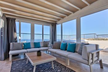Valletta Luxury 4-Bedroom Duplex with Stunning Sea Views Private Terrace and Jacuzzi, La Valette (photo 5)