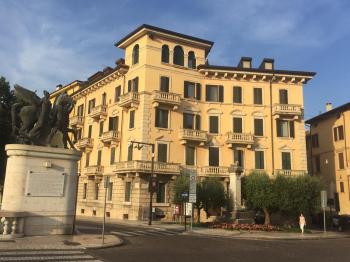 Lady Verona Residence, Verona (photo 2)