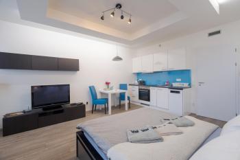 Bright Studio, 10min Centre, Free Parking, Прага (фото 3)