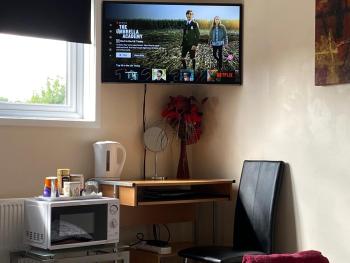 Quiet, spacious double bedroom!, Peterborough (photo 2)
