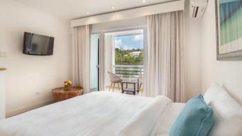 Waves Resort & Spa, Barbados, An Autograph Collection All-Inclusive Resort, Saint James (photo 3)