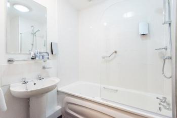 PREMIER SUITES Birmingham, Бирмингем (фото 4)