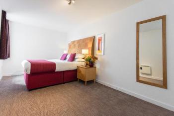 PREMIER SUITES Birmingham, Birmingham (photo 5)