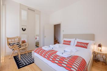 BOUTIQUE Rentals- THE RIBEIRA***** Apt great views, Porto (photo 4)